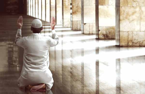 Allah’ın Yardımıyla Zincilerinden Kurtulan Sahabi