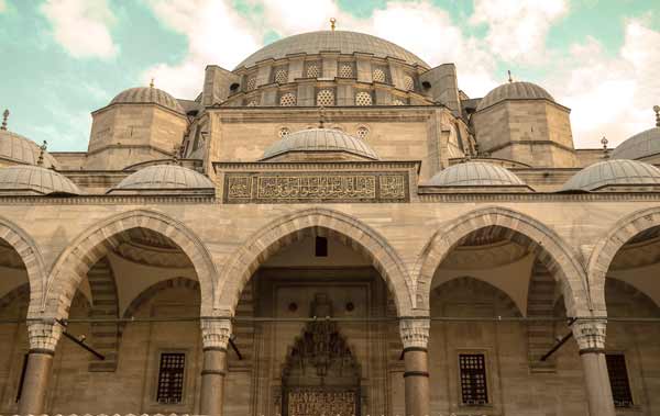 Tasavvuf; İslam’ın En İdeal ve Dinamik Halidir
