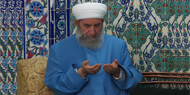 GÖNÜL SOHBETLERİ / Allah-u Zülcelâl’e Samimiyetle Duâ Edelim