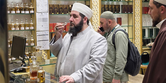 İRFAN SOHBETİ / Korkunun ve Endişenin Panzehri: İman