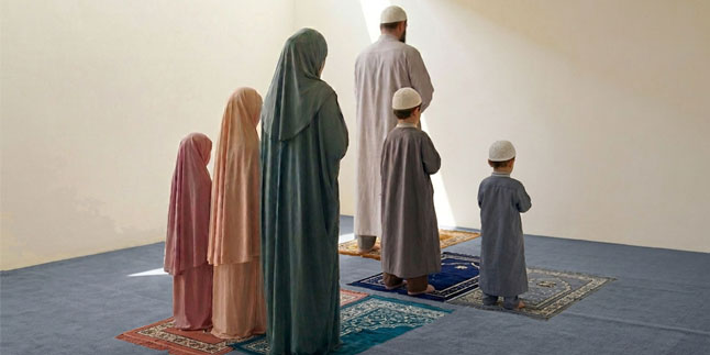 KAPAK / Allah-u Zülcelâl’in Razı Olduğu Aile İçin